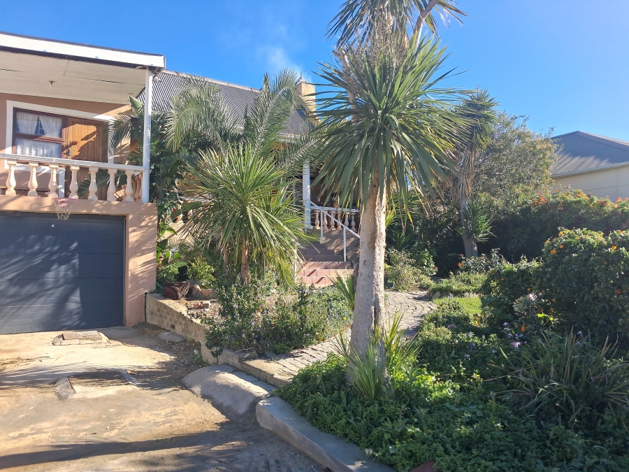 2 Bedroom Property for Sale in Bot River Avenues Western Cape